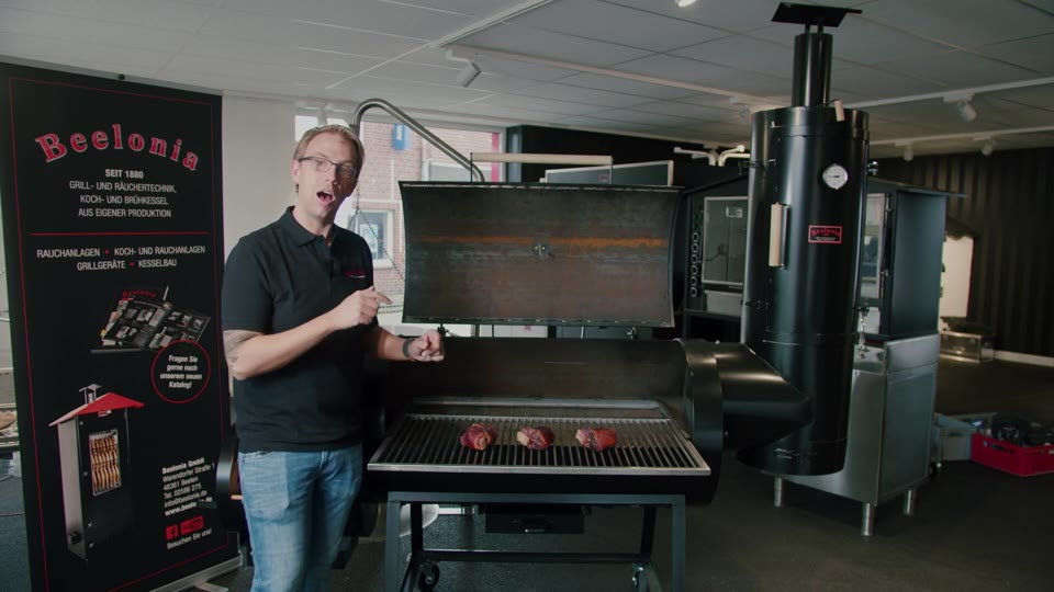 Beelonia Smoker mit Räucherturm für BBQ-Catering